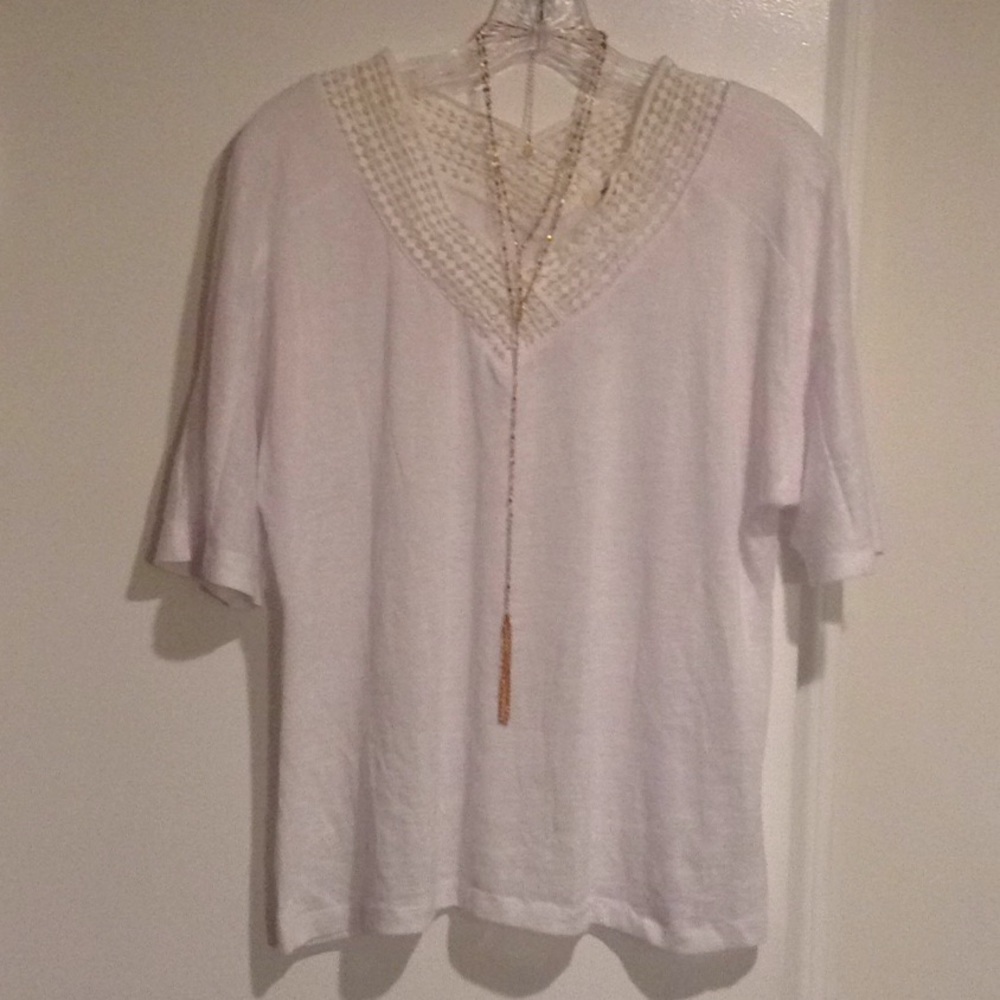 White V-neck T-Shirt with Crochet Detail